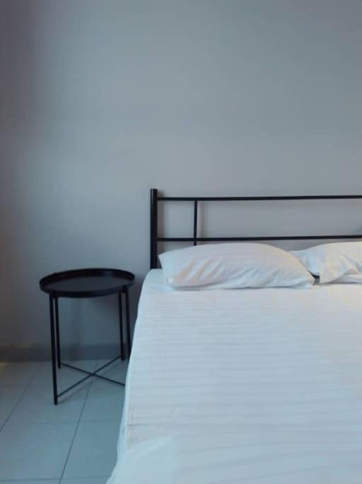 The Cotton Bleu Homestay Kuala Terengganu Buitenkant foto